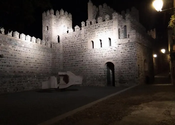 Puerta Del Vado Bajo
